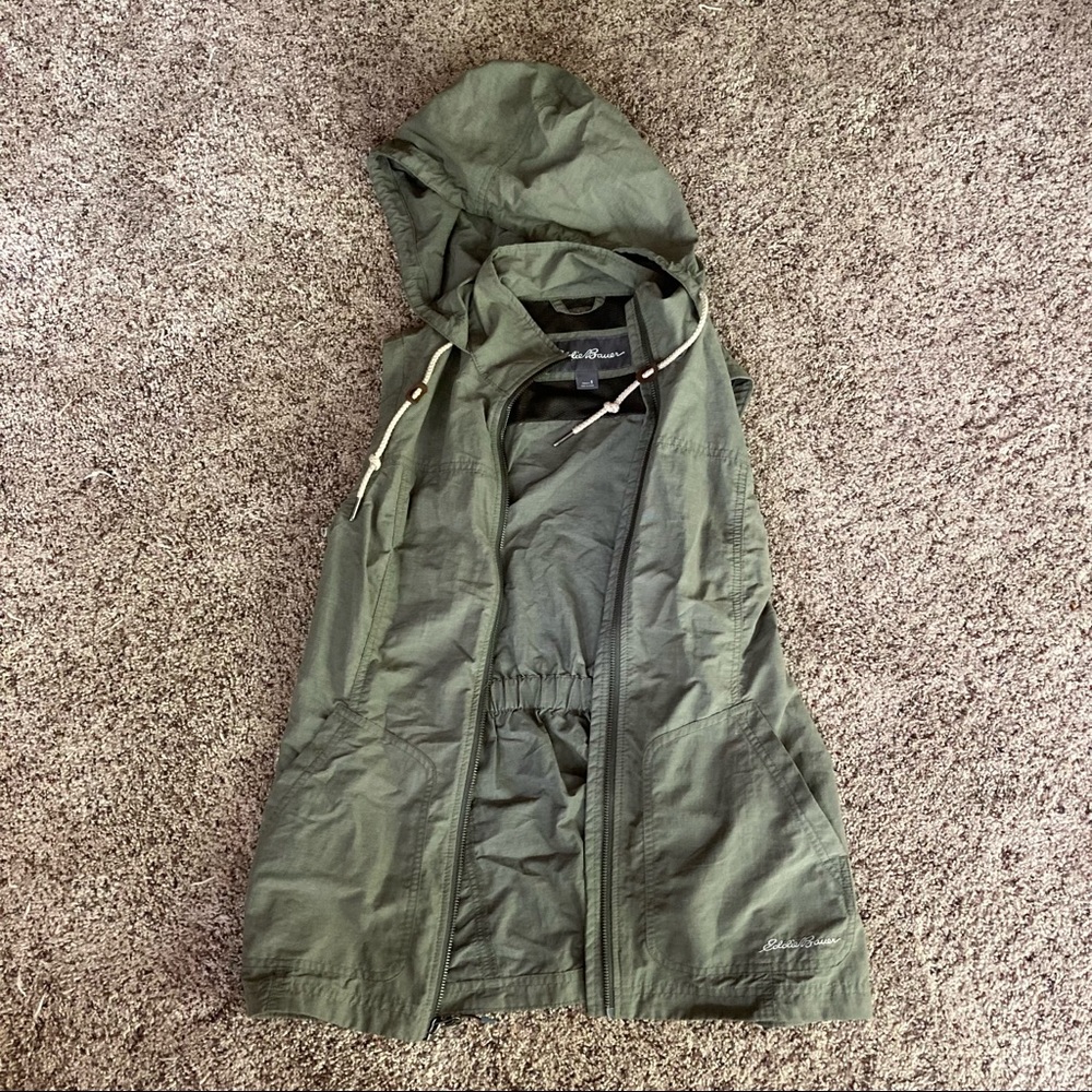 Eddie Bauer Army Green Sleeveless Hooded Vest S